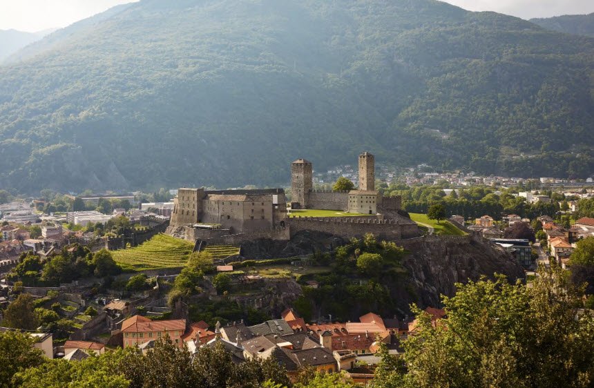 Schwarzenstein Castle, Switzerland, Switzerland
